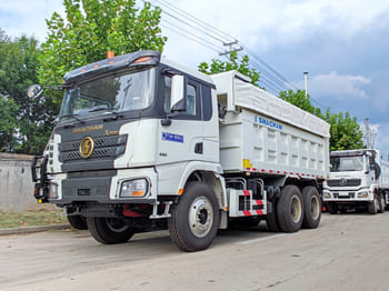 SHACMAN Shacman F3000 6x4 Tractor Truck for Sale in Zambia - Camion: photos 3 SHACMAN Shacman F3000 6x4 Tractor Truck for Sale in Zambia - Camion: photos 3