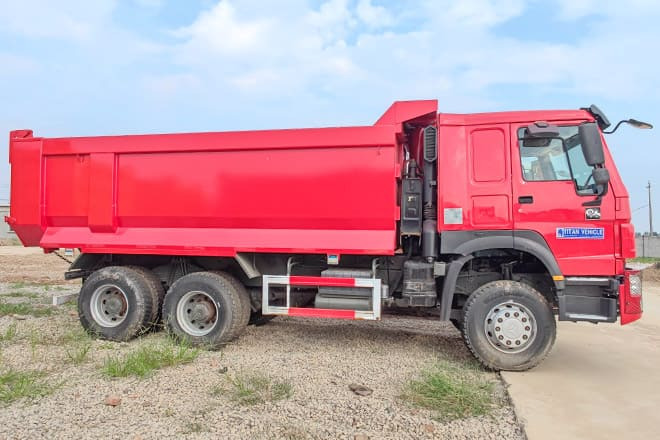 SINOTRUK Howo 371 10 Wheeler Used Dump Trucks for Sale in Congo - Camion benne: photos 4 SINOTRUK Howo 371 10 Wheeler Used Dump Trucks for Sale in Congo - Camion benne: photos 4