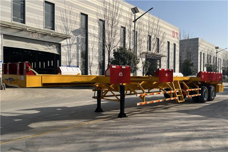 TITAN 20/40FT Terminal Trailer for Sale In Uganda - Semi-remorque porte-conteneur/ Caisse mobile: photos 1 TITAN 20/40FT Terminal Trailer for Sale In Uganda - Semi-remorque porte-conteneur/ Caisse mobile: photos 1