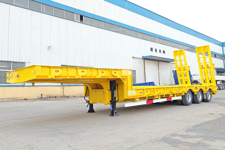 TITAN 3 Axle 80 Tons Semi Low Bed Trailer for Sale in Zambia - Semi-remorque surbaissé: photos 1 TITAN 3 Axle 80 Tons Semi Low Bed Trailer for Sale in Zambia - Semi-remorque surbaissé: photos 1