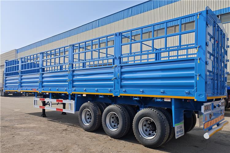 TITAN 3 Axle Livestock Semi Trailer for Sale In Kenya - Semi-remorque bétaillère: photos 5 TITAN 3 Axle Livestock Semi Trailer for Sale In Kenya - Semi-remorque bétaillère: photos 5