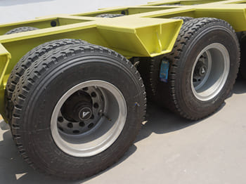 TITAN 60T Detach Lowboy Gooseneck for Sale in Congo - Semi-remorque surbaissé: photos 4 TITAN 60T Detach Lowboy Gooseneck for Sale in Congo - Semi-remorque surbaissé: photos 4