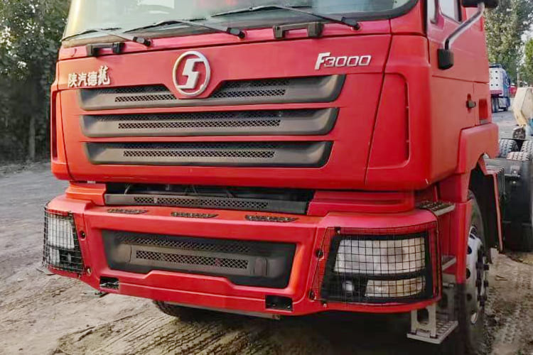 SHACMAN Used Shacman F3000 Truck Head for Sale in Mali - Tracteur routier: photos 4 SHACMAN Used Shacman F3000 Truck Head for Sale in Mali - Tracteur routier: photos 4