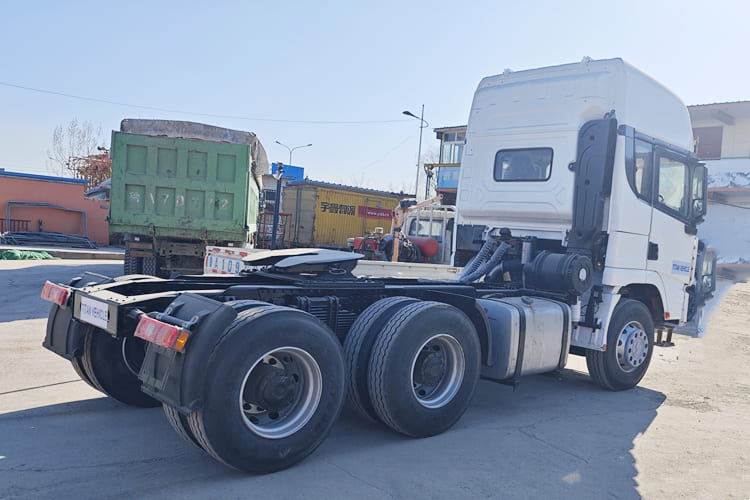 SHACMAN X3000 Shacman Truck Tractor for Sale in Guyana - Tracteur routier: photos 3 SHACMAN X3000 Shacman Truck Tractor for Sale in Guyana - Tracteur routier: photos 3