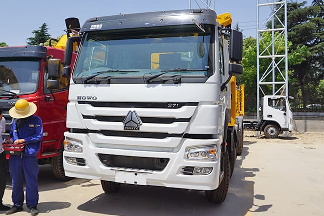 XCMG 20Ft Container Side Lift Truck for Sale in Guyana - Camion porte-conteneur/ Caisse mobile: photos 4 XCMG 20Ft Container Side Lift Truck for Sale in Guyana - Camion porte-conteneur/ Caisse mobile: photos 4