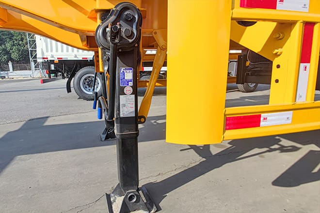 XCMG 40 Ton Sidelifter Container Trailer for Sale in Guyana - Semi-remorque porte-conteneur/ Caisse mobile: photos 4 XCMG 40 Ton Sidelifter Container Trailer for Sale in Guyana - Semi-remorque porte-conteneur/ Caisse mobile: photos 4