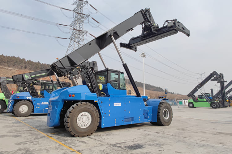 XCMG Reach Stacker Container Handler for sale in Malawi - Chariot porte-conteneur: photos 1 XCMG Reach Stacker Container Handler for sale in Malawi - Chariot porte-conteneur: photos 1