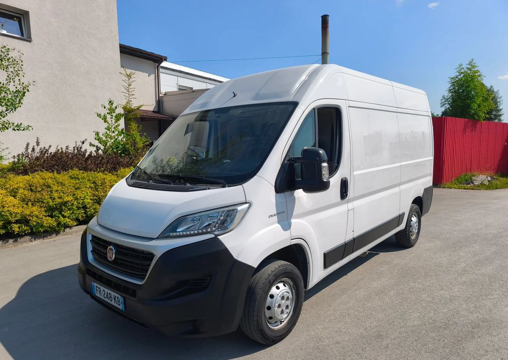 Fiat Ducato - Fourgon utilitaire: photos 1 Fiat Ducato - Fourgon utilitaire: photos 1
