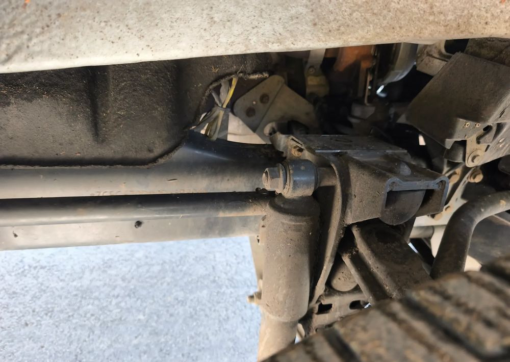 Iveco DAILY 70C18 KONTENER 5,5M obsługa silnika nowy rozrząd - Camion fourgon: photos 4 Iveco DAILY 70C18 KONTENER 5,5M obsługa silnika nowy rozrząd - Camion fourgon: photos 4