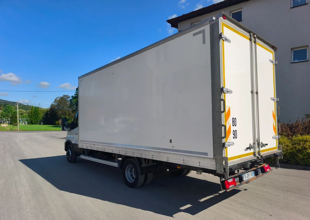 Iveco DAILY 70C18 rama do zabudowy 5,4M obsługa silnika nowy rozrząd - Châssis cabine: photos 5 Iveco DAILY 70C18 rama do zabudowy 5,4M obsługa silnika nowy rozrząd - Châssis cabine: photos 5