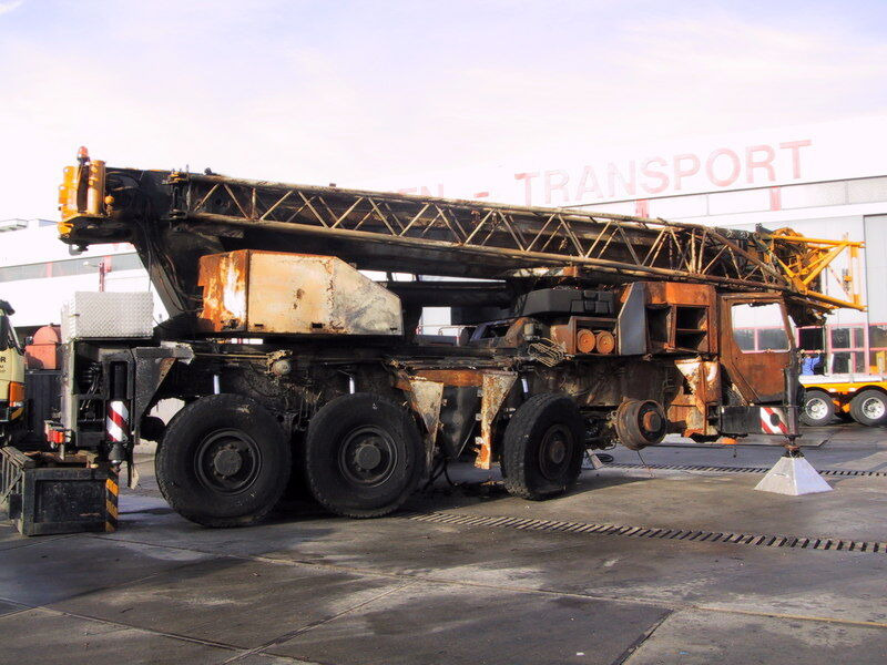 Liebherr LTM 1080/1 for parts - Grue mobile: photos 2 Liebherr LTM 1080/1 for parts - Grue mobile: photos 2