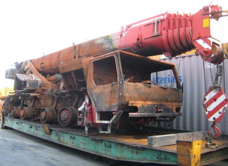 Liebherr LTM 1080-1 for parts - Grue mobile: photos 1 Liebherr LTM 1080-1 for parts - Grue mobile: photos 1