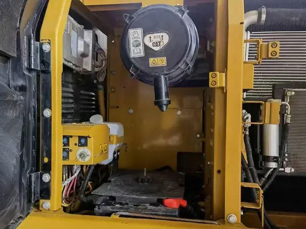 2022 Caterpillar 320D - Pelle sur chenille: photos 3 2022 Caterpillar 320D - Pelle sur chenille: photos 3