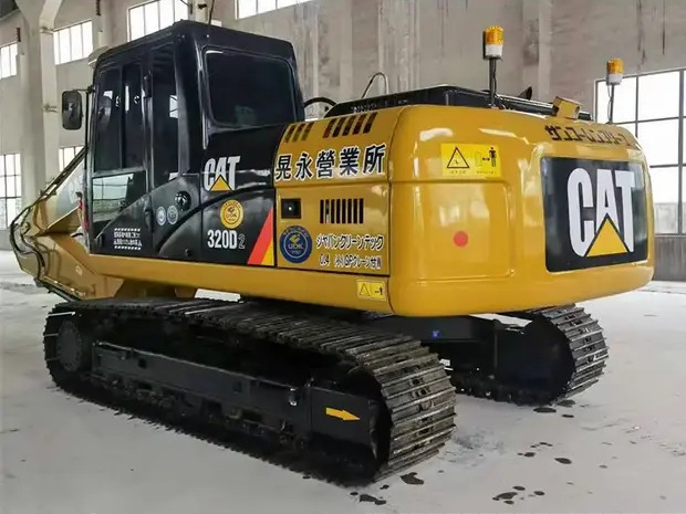 2022 Caterpillar 320D - Pelle sur chenille: photos 1 2022 Caterpillar 320D - Pelle sur chenille: photos 1