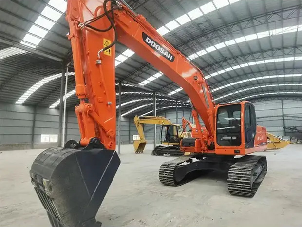 2022 Doosan DX225 - Pelle sur chenille: photos 4 2022 Doosan DX225 - Pelle sur chenille: photos 4