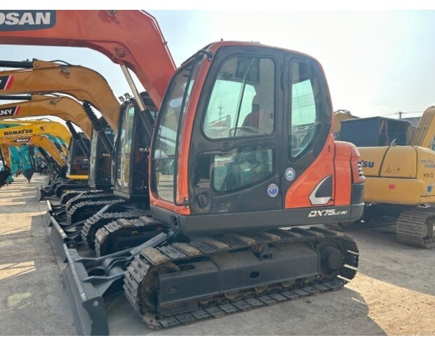 2022 Doosan DX75-9C - Pelle sur chenille: photos 2 2022 Doosan DX75-9C - Pelle sur chenille: photos 2