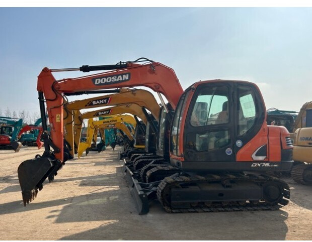 2022 Doosan DX75-9C - Pelle sur chenille: photos 1 2022 Doosan DX75-9C - Pelle sur chenille: photos 1