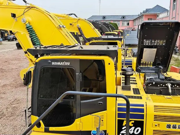 2022 Komatsu PC240 - Pelle sur chenille: photos 5 2022 Komatsu PC240 - Pelle sur chenille: photos 5