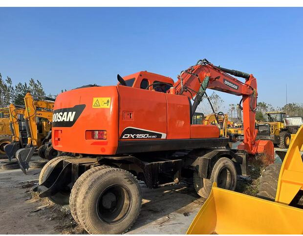 2023 Doosan DH150W-7 - Pelle sur chenille: photos 3 2023 Doosan DH150W-7 - Pelle sur chenille: photos 3