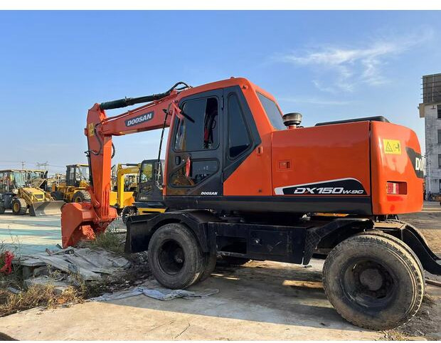 2023 Doosan DH150W-7 - Pelle sur chenille: photos 1 2023 Doosan DH150W-7 - Pelle sur chenille: photos 1