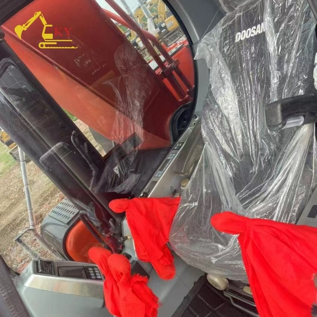 Pelle sur chenille 2023 Doosan DX300: photos 10