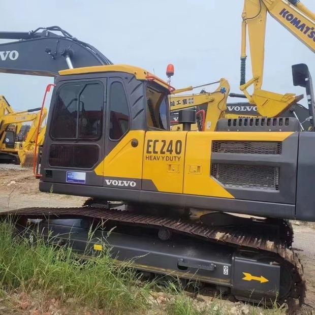 2023 Volvo EC240 - Pelle sur chenille: photos 2 2023 Volvo EC240 - Pelle sur chenille: photos 2
