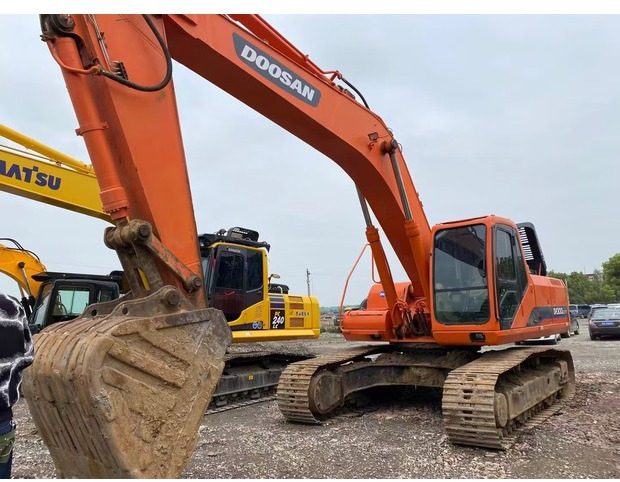 2024 Doosan DH300 - Pelle sur chenille: photos 1 2024 Doosan DH300 - Pelle sur chenille: photos 1
