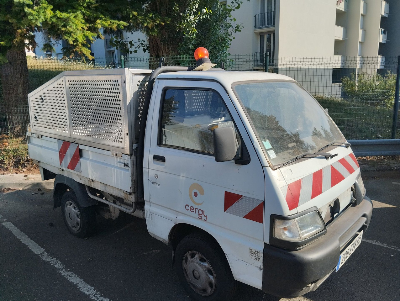 PIAGGIO PORTER 208EVW95 benne - Utilitaire électrique compact, Camion benne: photos 2 PIAGGIO PORTER 208EVW95 benne - Utilitaire électrique compact, Camion benne: photos 2