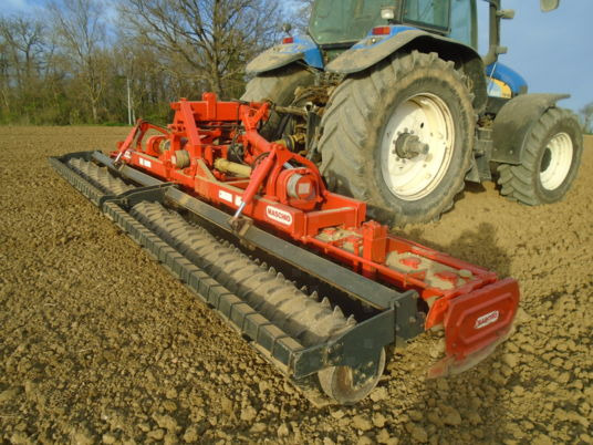 Maschio AQUILA 6000 - Herse rotative: photos 1 Maschio AQUILA 6000 - Herse rotative: photos 1