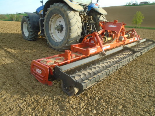 Maschio AQUILA 6000 - Herse rotative: photos 4 Maschio AQUILA 6000 - Herse rotative: photos 4