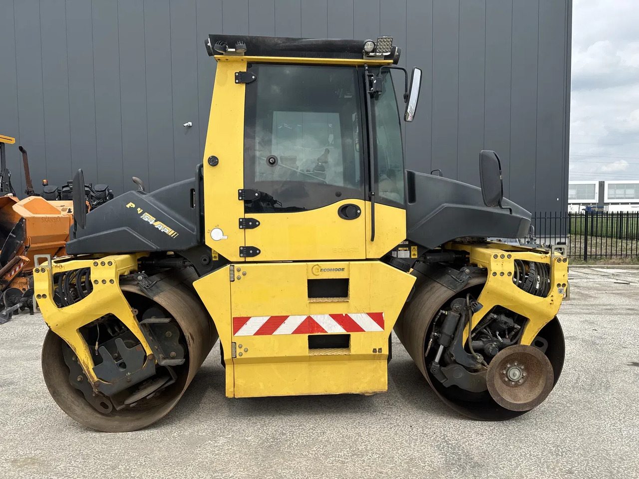 Bomag BW 154 AP-4i AM - Rouleau compresseur: photos 1 Bomag BW 154 AP-4i AM - Rouleau compresseur: photos 1