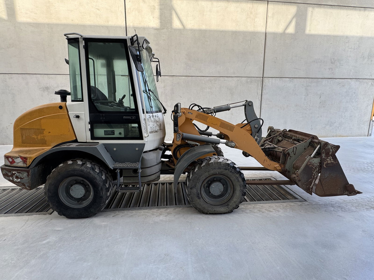 Liebherr L 506 - Chargeuse sur pneus: photos 1 Liebherr L 506 - Chargeuse sur pneus: photos 1
