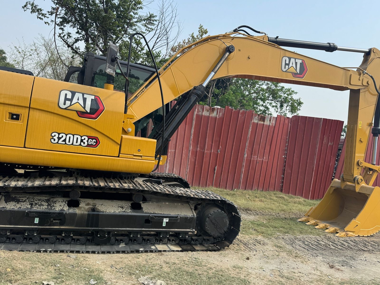 CATERPILLAR 323GC - Pelle sur chenille: photos 4 CATERPILLAR 323GC - Pelle sur chenille: photos 4