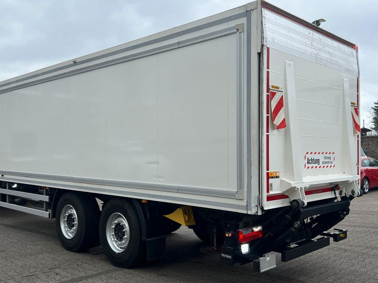 Mercedes-Benz Actros 2543 Komplettzug Voll-Luft - Lange Koffer - Camion fourgon: photos 4 Mercedes-Benz Actros 2543 Komplettzug Voll-Luft - Lange Koffer - Camion fourgon: photos 4