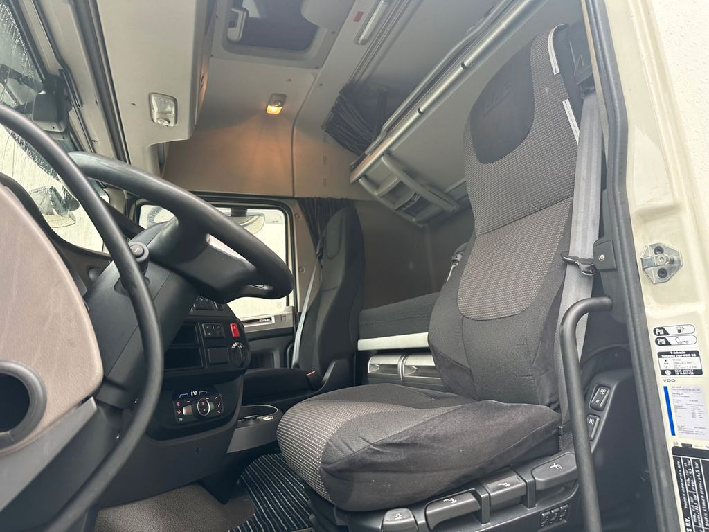 DAF XF 460 SpaceCab Retarder TÜV neu - Camion porte-conteneur/ Caisse mobile: photos 5 DAF XF 460 SpaceCab Retarder TÜV neu - Camion porte-conteneur/ Caisse mobile: photos 5