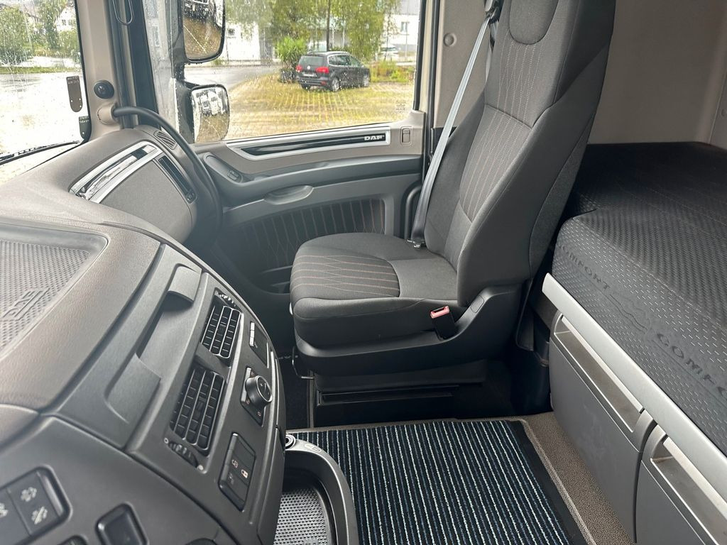 Crédit-bail DAF XF 460 SpaceCab Retarder TÜV neu DAF XF 460 SpaceCab Retarder DAF XF 460 SpaceCab Retarder TÜV neu DAF XF 460 SpaceCab Retarder: photos 6 Crédit-bail DAF XF 460 SpaceCab Retarder TÜV neu DAF XF 460 SpaceCab Retarder DAF XF 460 SpaceCab Retarder TÜV neu DAF XF 460 SpaceCab Retarder: photos 6