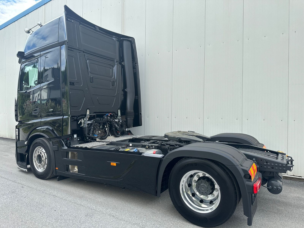 Mercedes-Benz Actros 1863 Final Edition Vollausstattung - Tracteur routier: photos 3 Mercedes-Benz Actros 1863 Final Edition Vollausstattung - Tracteur routier: photos 3