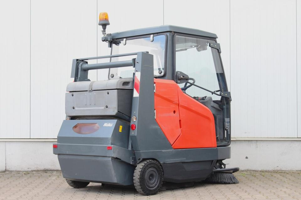 Hako Sweepmaster D1500RH Diesel UVV✅ - Balayeuse industrielle: photos 3 Hako Sweepmaster D1500RH Diesel UVV✅ - Balayeuse industrielle: photos 3