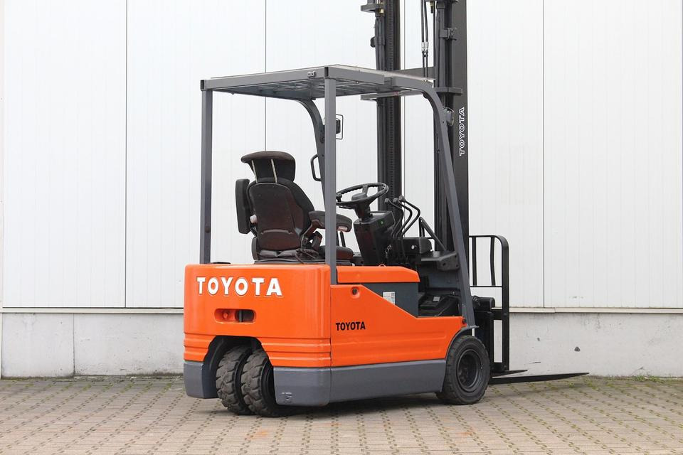 TOYOTA 5FBE15 - 1400kg - 4,5m UVV NEU - Chariot élévateur électrique: photos 2 TOYOTA 5FBE15 - 1400kg - 4,5m UVV NEU - Chariot élévateur électrique: photos 2