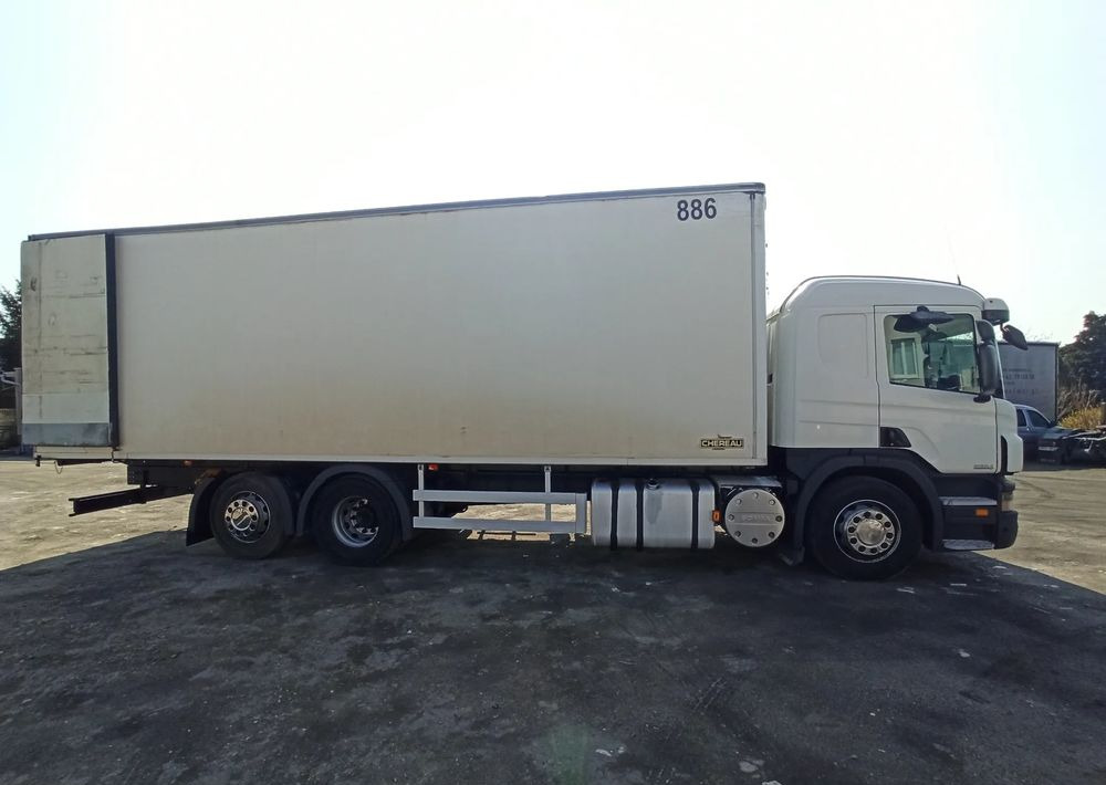 Scania B6X2 - Camion isothermique: photos 4 Scania B6X2 - Camion isothermique: photos 4