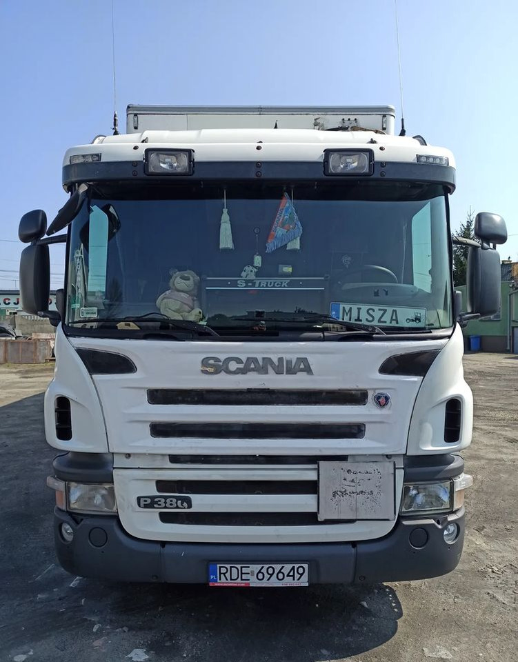 Scania B6X2 - Camion isothermique: photos 5 Scania B6X2 - Camion isothermique: photos 5