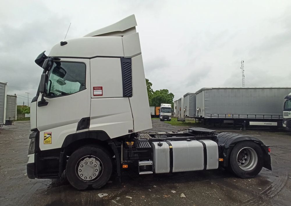 Renault T - Tracteur routier: photos 4 Renault T - Tracteur routier: photos 4