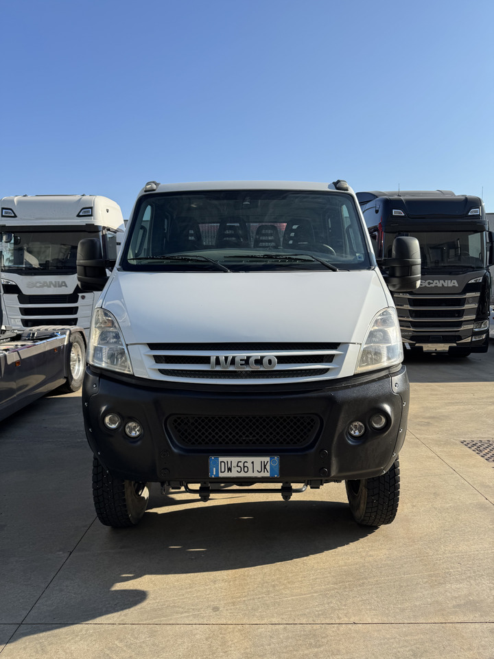 IVECO Daily 4X4 - Fourgon plateau: photos 2 IVECO Daily 4X4 - Fourgon plateau: photos 2