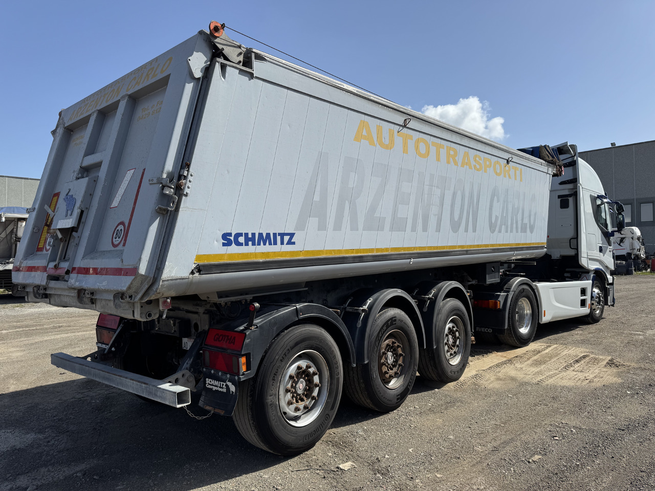 SCHMITZ SR Ribaltabile Post. in Alluminio - Semi-remorque benne: photos 3 SCHMITZ SR Ribaltabile Post. in Alluminio - Semi-remorque benne: photos 3