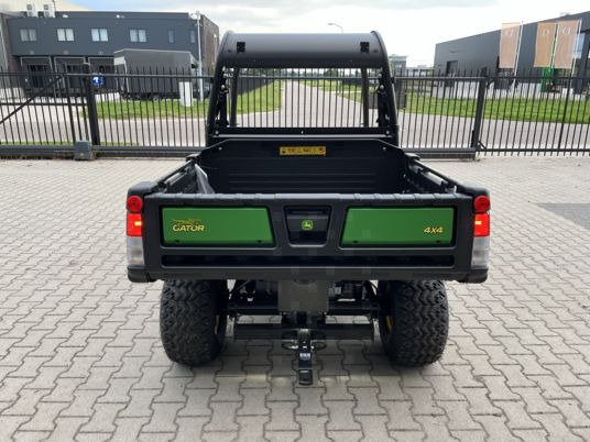 John Deere Gator HPX815E - Quadricycle: photos 3 John Deere Gator HPX815E - Quadricycle: photos 3
