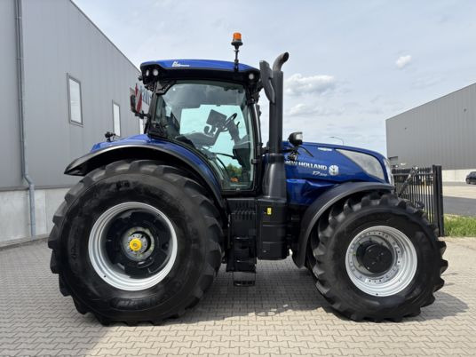 New Holland T7.300 PLMi - Tracteur agricole: photos 2 New Holland T7.300 PLMi - Tracteur agricole: photos 2