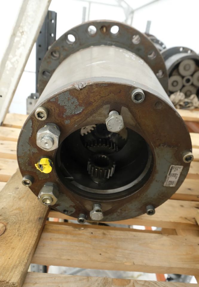 Reduktor obrotu SAT 275/261Liebherr R 906,R916,R922,R924,R926 - Transmission: photos 5 Reduktor obrotu SAT 275/261Liebherr R 906,R916,R922,R924,R926 - Transmission: photos 5