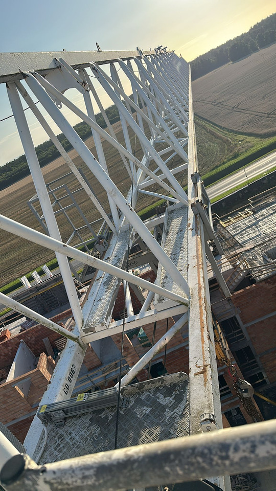 Liebherr 130 EC-B6 FR.Tronic - Grue à tour: photos 4 Liebherr 130 EC-B6 FR.Tronic - Grue à tour: photos 4