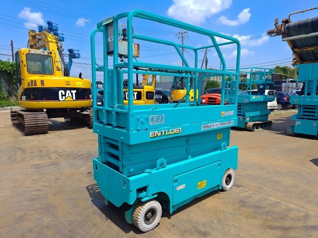 AIRMAN ENTL061 - Nacelle ciseaux: photos 1 AIRMAN ENTL061 - Nacelle ciseaux: photos 1