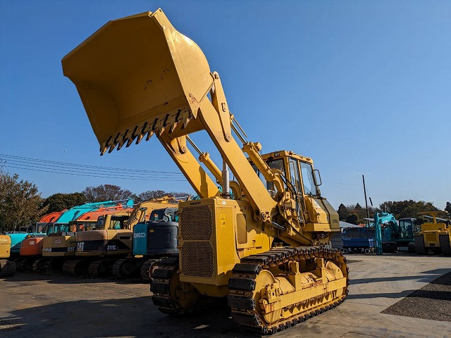 KOMATSU D75S-5 - Chargeuse sur chenilles: photos 2 KOMATSU D75S-5 - Chargeuse sur chenilles: photos 2